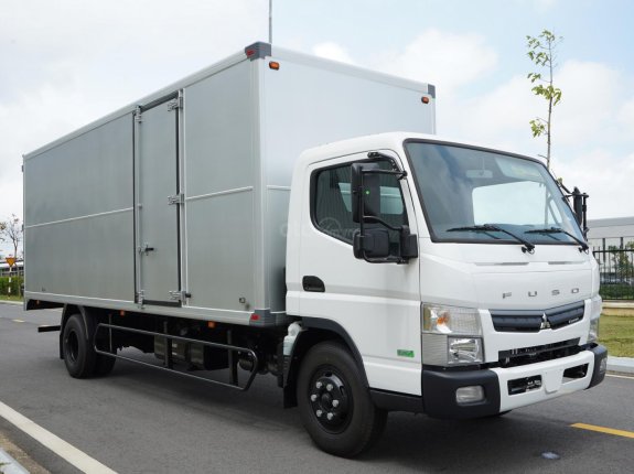 Xe tải Nhật Bản 4.6 tấn Fuso Canter TF8.5L thùng dài 6.2m, trả góp 70% tại Hà Nội