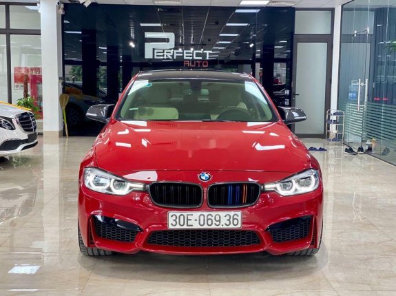 Cần bán gấp BMW 320i sản xuất 2016, màu đỏ, nhập khẩu còn mới