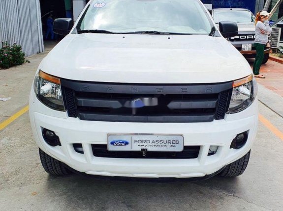 Cần bán xe Ford Ranger đời 2014, màu trắng, nhập khẩu số sàn 