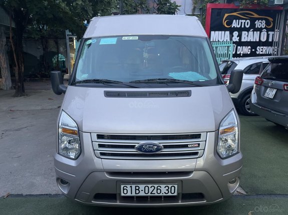Bán Ford Transit 2.4MT máy dầu, sản xuất 2018