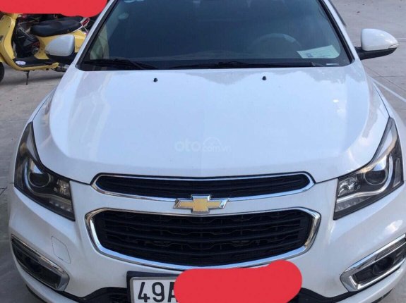 Bán ô tô Chevrolet Cruze đời 2018, màu trắng  