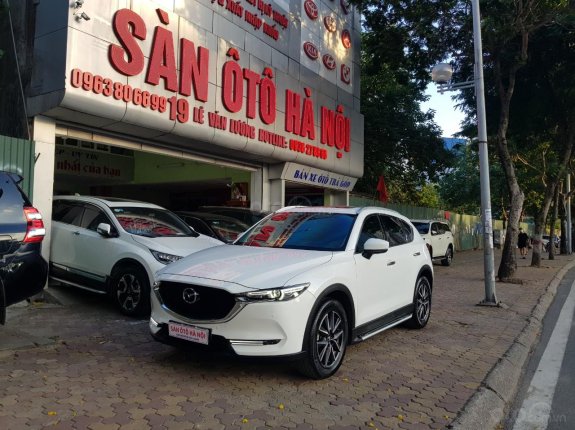 Bán Mazda CX5 2.5 SX 2018 màu trắng, xe TNCC một chủ từ đầu