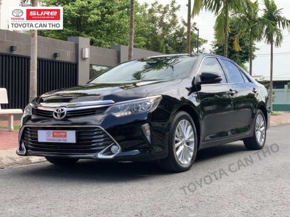 Bán Toyota Camry 2.0E 2019, đi 35.000km, hỗ trợ vay