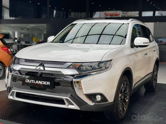 Mitsubishi Thanh Hóa - Mitsubishi Outlander siêu ưu đãi giảm tiền mặt 60tr, tặng bộ phụ kiện và máy lọc không khí