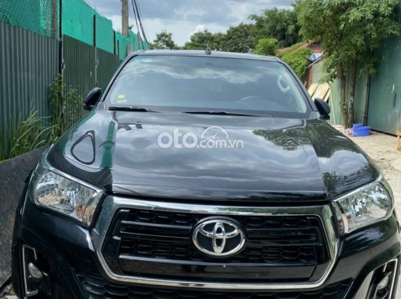 Xe Hilux AT 4x2 sx 2020 xuất sắc