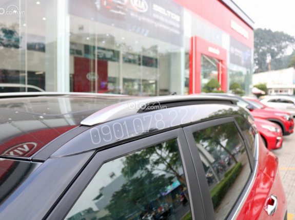 Kia Seltos Premium 2021 màu đỏ đen giao liền, đưa trước 244 triệu, lh Quang