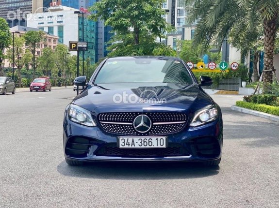 Mercedes C300 AMG sx và đăng ký cuối 2019