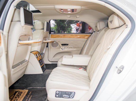 Bentley Flying Spur W12 2013 - Siêu mới xe quá đẹp, 1 chủ từ đầu, đăng ký lần đầu 2016