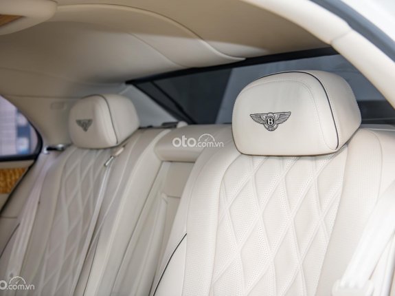 Bentley Flying Spur W12 2013 - Siêu mới xe quá đẹp, 1 chủ từ đầu, đăng ký lần đầu 2016