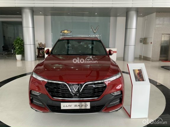 Vinfast Bình Dương bán Lux SA 2021, tặng 3 năm bảo dưỡng cùng nhiều phụ kiện chính hãng