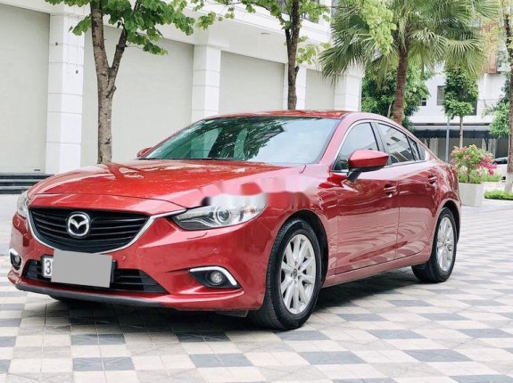 Cần bán Mazda 6 2.0 AT sản xuất 2015, màu đỏ còn mới 