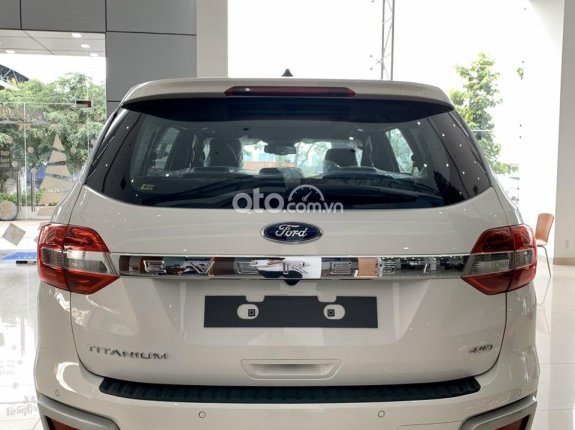 Ford Everest Titanium 2.0 AT 4x2 2022 - Giảm ngay 90 triệu, lãi suất 0,5%, hỗ trợ vay đến 90%, tặng bảo hiểm vật chất, dán phim cách nhiệt