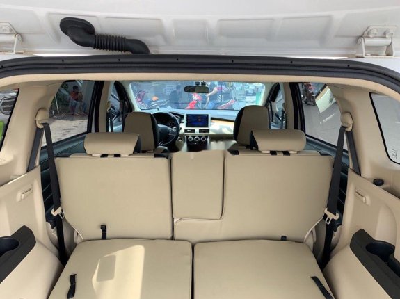 Bán Mitsubishi Xpander năm 2019, màu trắng số tự động, 570tr