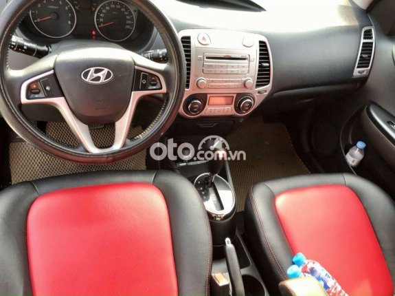 Cần bán gấp Hyundai i20 1.4 AT 2010, màu bạc, nhập khẩu nguyên chiếc, 268 triệu