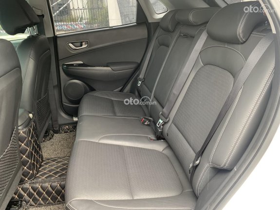 Xe Hyundai Kona năm 2019 xe gia đình giá tốt 645tr