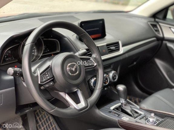 Cần bán Mazda 3 đời 2018 còn mới, giá chỉ 575tr
