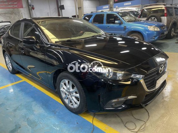 Cần bán xe Mazda 3 sản xuất 2018, màu đen còn mới