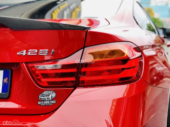 BMW 428i Coupe màu đỏ, chạy 23000 km như xe mới