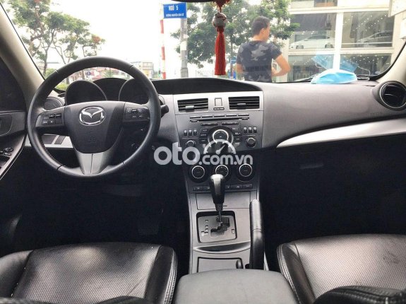 Cần bán gấp Mazda 3 1.6AT sản xuất năm 2013, màu trắng giá cạnh tranh