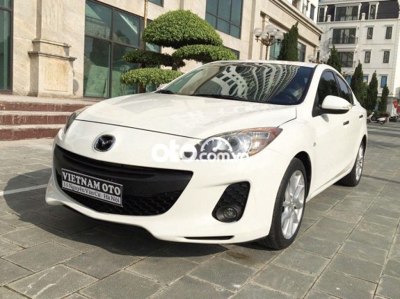 Cần bán gấp Mazda 3 1.6AT sản xuất năm 2013, màu trắng giá cạnh tranh