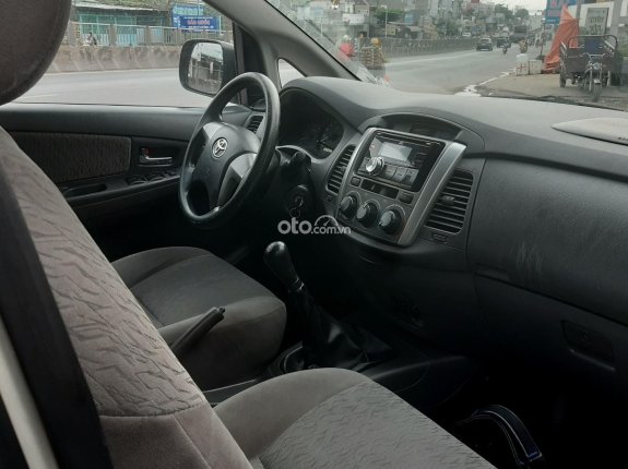 Innova 2.0E 11/2013 một chủ sử dụng mua mới từ đầu