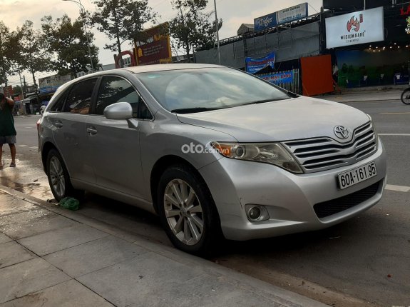 Cần bán gấp Toyota Venza sản xuất 2009, giá tốt