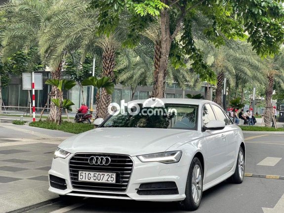 Cần bán gấp Audi A6 2017, xe nhập