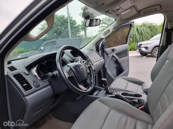 Bán xe Ford Ranger XLS sản xuất 2016 số tự động 1 cầu miễn phí kiểm định xe chính hãng
