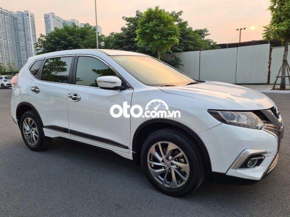 Cần bán xe Nissan X trail Premium 2.0AT 2 năm 2019, màu trắng, giá 775tr