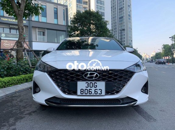 Cần bán gấp Hyundai Accent ATH sản xuất 2020, màu trắng như mới
