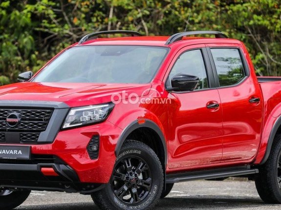 Nissan Navara trợ giảm 100% thuế trước bạ - đủ màu giao ngay đón Tết, trả góp 80%