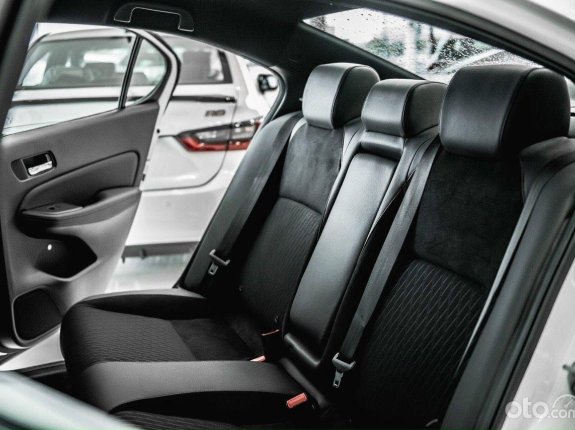 Honda City RS 2022 - Màu trắng giao ngay, khuyến mãi sốc giá tốt trong tháng