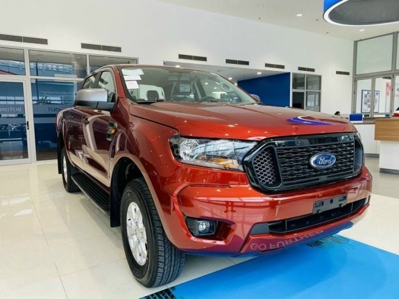 Ford Ranger XLS nhập khẩu Thái Lan - giảm giá tiền mặt - tặng nhiều phụ kiện chính hãng