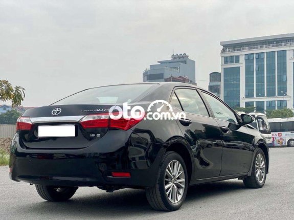 Cần bán gấp Toyota Corolla Altis 1.8G năm 2015, màu đen, giá chỉ 555 triệu