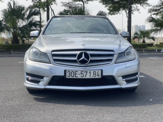 Cần bán xe Mercedes-Benz C300 AMG năm 2012, xe gia đình, giá chỉ 545tr