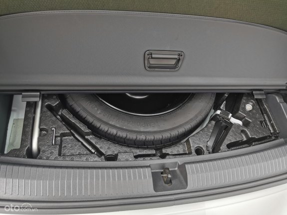 Volkswagen Tiguan Elegance 2021 - Màu trắng Châu Âu tuyệt đẹp, sẵn giao ngay 2.0 Turbo SUV 7 chỗ gầm cao cho gia đình, dẫn động 2 cầu