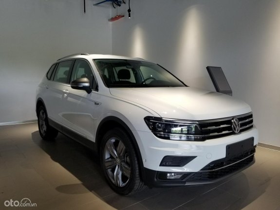 SUV 7 chỗ Tiguan nhập Mỹ nguyên chiếc, có sẵn đủ màu - giao ngay - Giảm tới 170tr - Giao xe tận nơi
