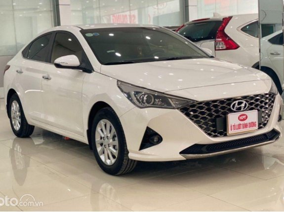 Cần bán xe Hyundai Accent 1.4 AT đời 2020, màu trắng