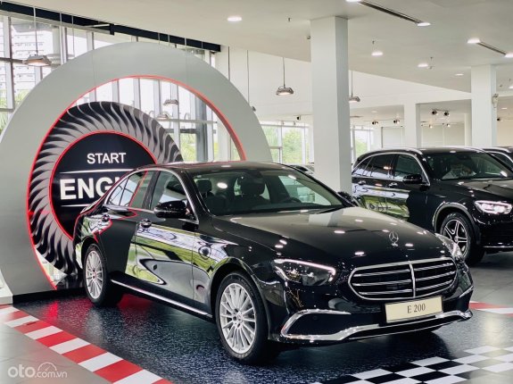 [ Mercedes-Benz Phú Mỹ Hưng ] Mercedes-Benz E200 Exclusive 2021, khuyến mãi lên đến 5%, nhiều quà tặng hấp dẫn