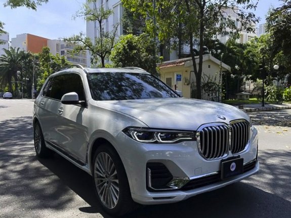 Cần bán gấp BMW X7 xDrive40i sản xuất 2021, màu trắng, nhập khẩu