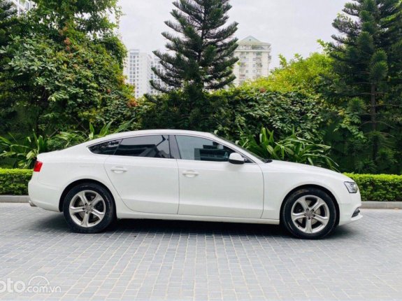 Cần bán gấp Audi A5 Sport Back đời 2014, màu trắng, xe nhập