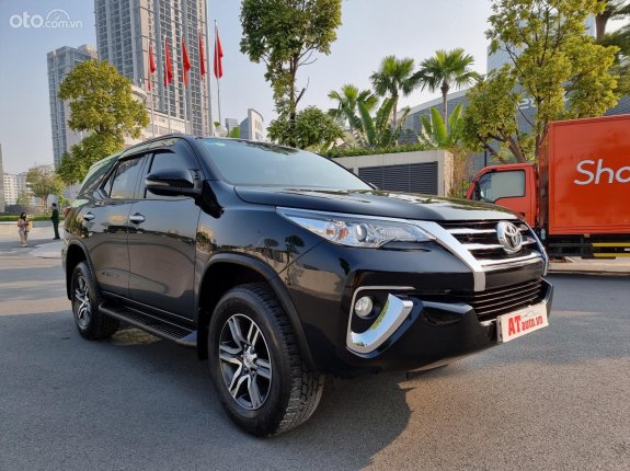 Bán xe Toyota Fortuner 2018 nhập khẩu giá 889tr, chính chủ sử dụng từ đầu