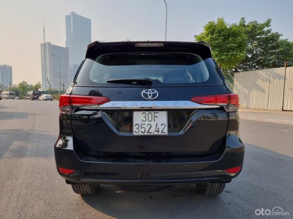 Bán xe Toyota Fortuner 2018 nhập khẩu giá 889tr, chính chủ sử dụng từ đầu