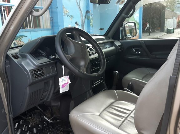 Mitsubishi Pajero 3.0 hai cầu 10/2004 xe còn zin hơn 80%