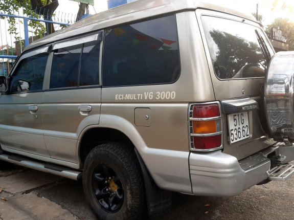 Mitsubishi Pajero 3.0 hai cầu 10/2004 xe còn zin hơn 80%