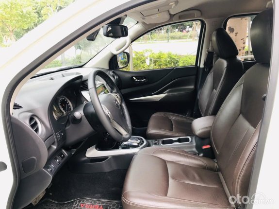 Xe Nissan Terra V 2019 máy xăng 2 cầu năm 2019 được trang bị options ngập ngụa