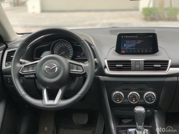 Xe Mazda 3 1.5AT đời 2018 chính chủ, giá chỉ 565tr