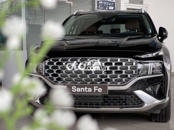 Bán Hyundai Santa Fe 2.5L xăng tiêu chuẩn năm sản xuất 2021, màu đen