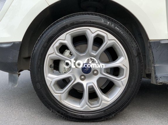 Bán Ford EcoSport 1.0 Tubor Titanium đời 2018, màu trắng  