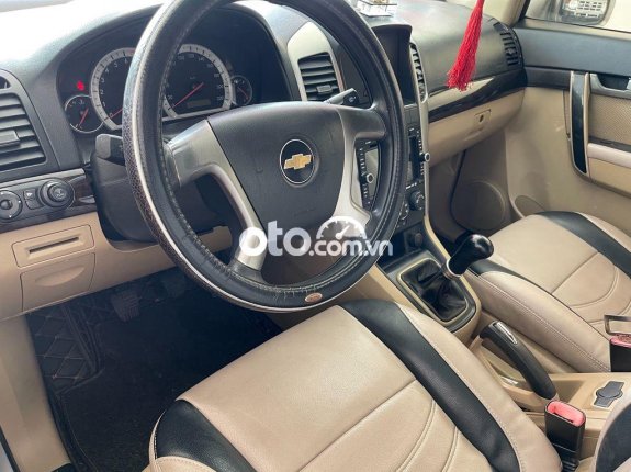 Bán ô tô Chevrolet Captiva MT đời 2010, màu bạc số sàn